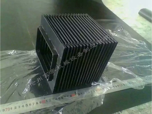 數控機床方形風(fēng)琴防塵罩